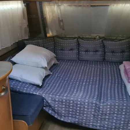 캠프장 Adria Caravan 프리블라카